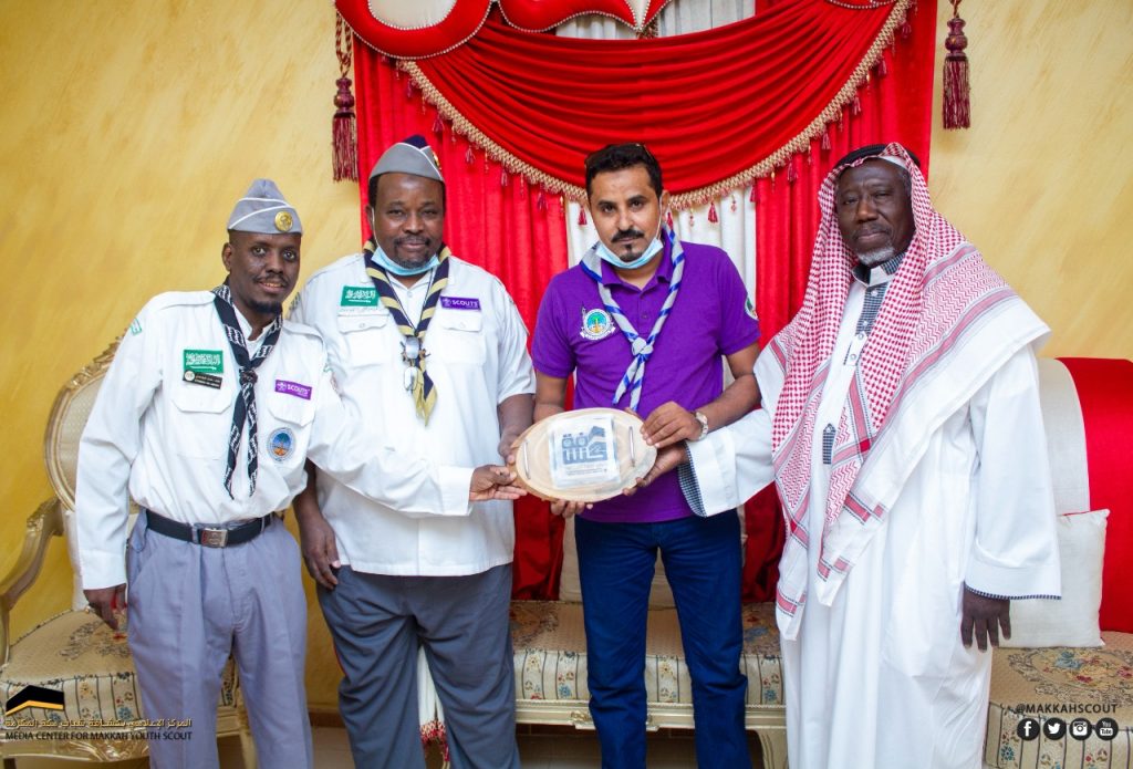 القائد الكشفي عبدالحكيم الحازمي في ضيافة كشافة شباب مكة
