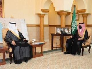 نائب أمير منطقة مكة المكرمة يستقبل المدير العام لمنظمة العالم الإسلامي للتربية والعلوم والثقافة