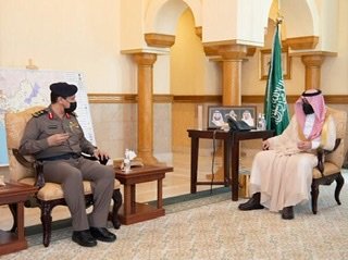 سمو نائب أمير منطقة مكة المكرمة يستقبل اللواء / القرشي