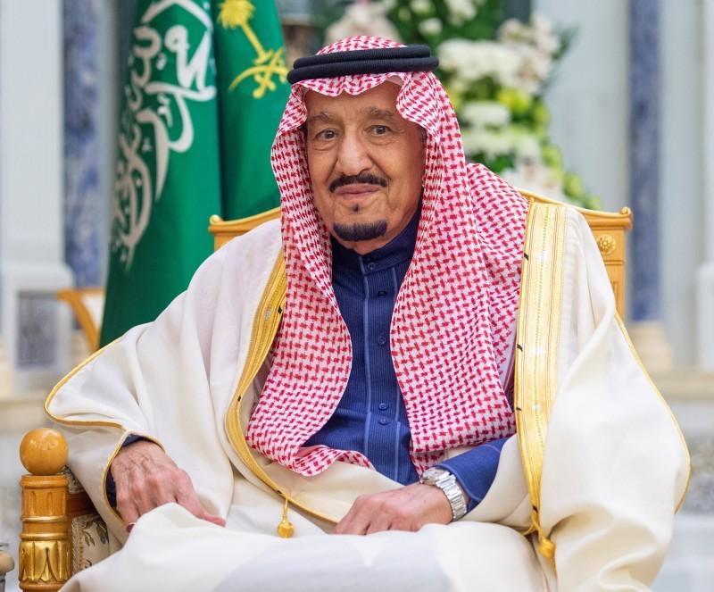 خادم الحرمين الشريفين يهنئ سلطان بروناي دار السلام بذكرى اليوم الوطني لبلاده