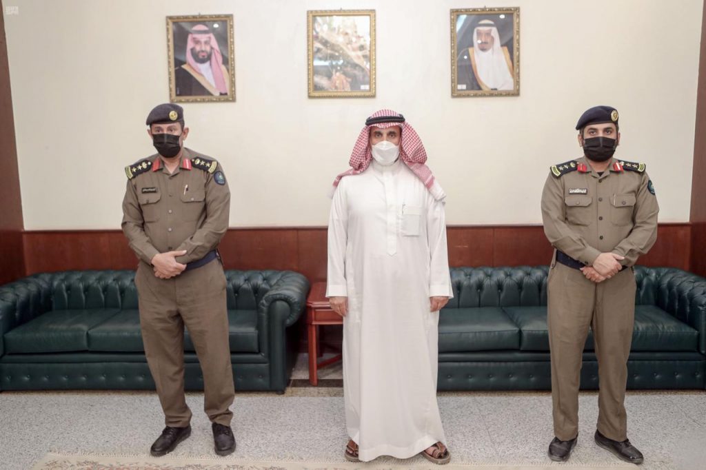 محافظ وادي الدواسر يُدشن فعاليات اليوم العالمي للدفاع المدني