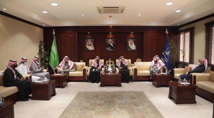 معالي رئيس جامعة حائل يستقبل الأمين العام لرعاية الأيتام