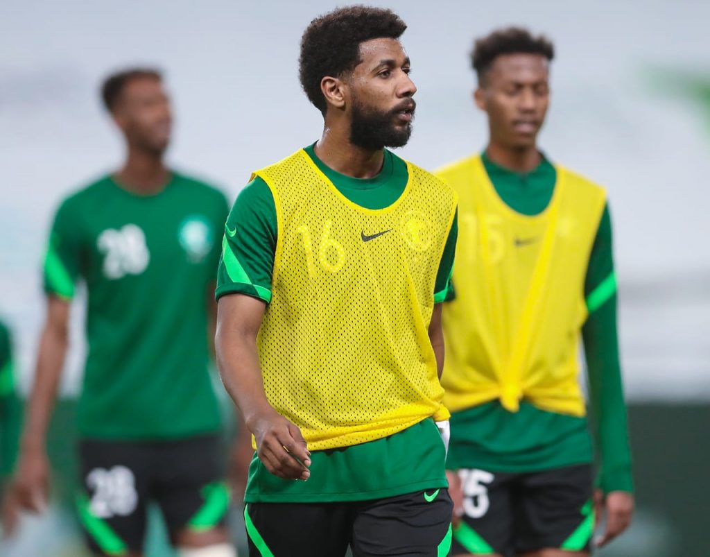المنتخب السعودي يواجه فلسطين غداً في مهمة البحث عن الصدارة