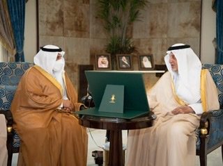 سمو أمير منطقة مكة المكرمة يستقبل المستشار بالديوان الملكي المشرف العام على مركز الملك سلمان للإغاثة والأعمال الإنسانية