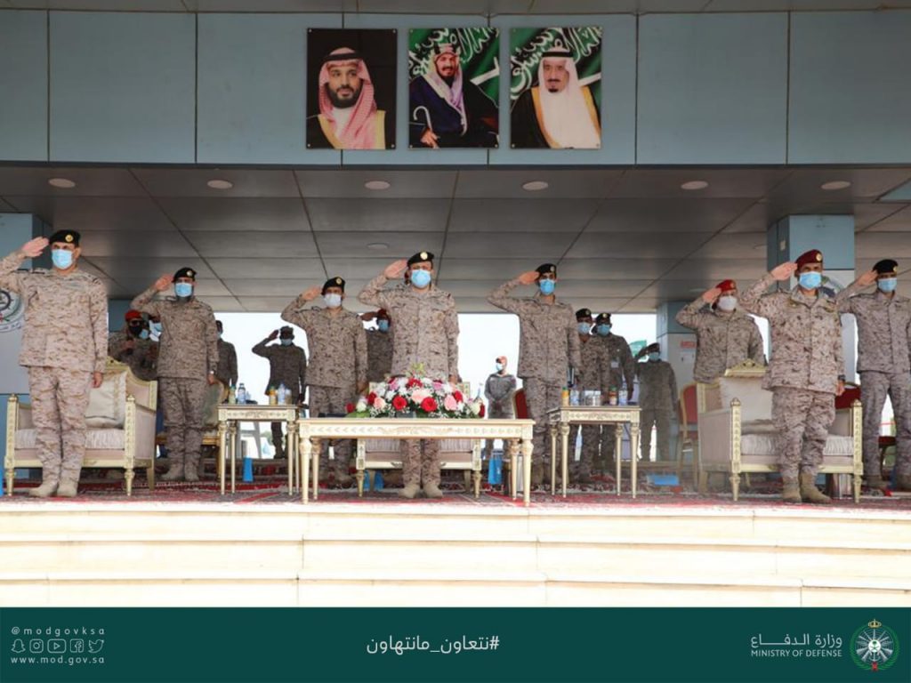 القوات البحرية الملكية السعودية تخرج الدفعة ٢١٧ من مركز التدريب البحري