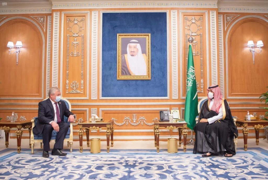 سمو ولي العهد يلتقي المبعوث الخاص الروسي لشؤون التسوية السورية ويستعرض معه العلاقات الثنائية بين البلدين ومستجدات الأوضاع على الساحة السورية