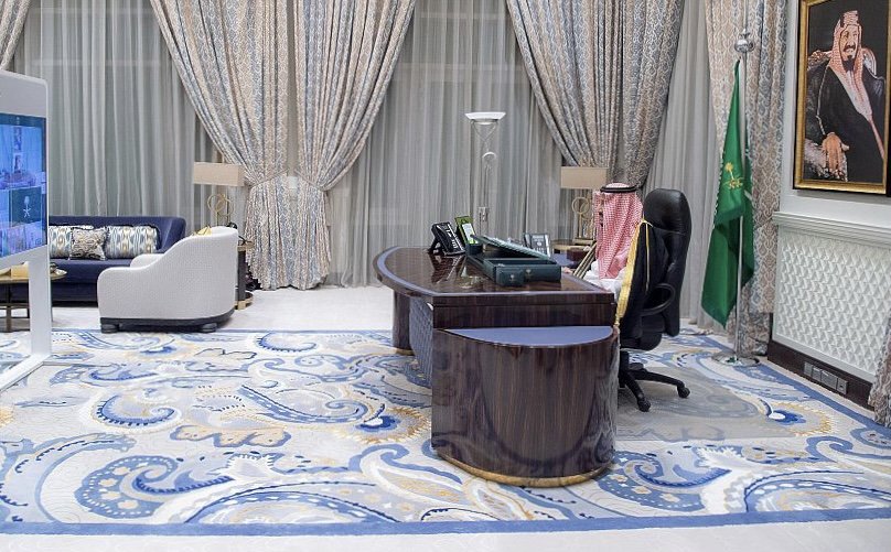 مجلس الوزراء يعقد جلسته ـ عبر الاتصال المرئي ـ برئاسة خادم الحرمين الشريفين