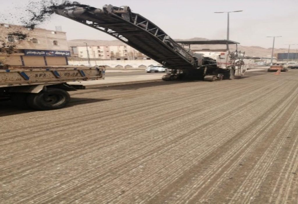 أمانة العاصمة المقدسة تواصل رفع كفاءة الطرق بمكة المكرمة