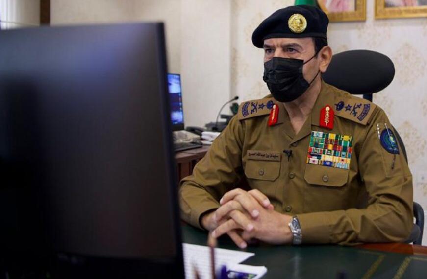 الفريق العمرو يفتتح ورشة عمل “السلامة والصحة المهنية في بيئات العمل” عبر تقنية الاتصال المرئي