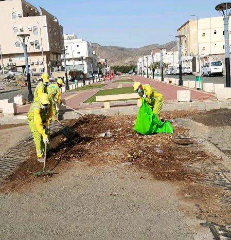 15 فرقة ميدانية خصصتها الأمانة للتعامل مع الحالة المطرية التي شهدتها مكة المكرمة “أمس”