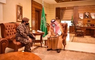 الأمير مشعل بن ماجد يستقبل قائد القوة الخاصة للأمن البيئي بمنطقة مكة المكرمة المكلف