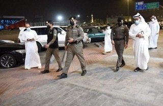الجهات الأمنية بالمدينة المنورة تستمر في جولاتها الميدانية لمتابعة تطبيق الإجراءات الاحترازية للوقاية من فيروس كورونا