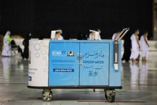 إدارة سقيا زمزم بالمسجد الحرام توزع أكثر من (6) ملايين عبوة زمزم خلال شهر رمضان المبارك
