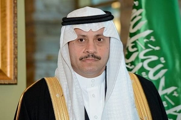 السفير السديري يطلع على استعدادات الجهات المعنية بمنفذ الحديثة الحدودي