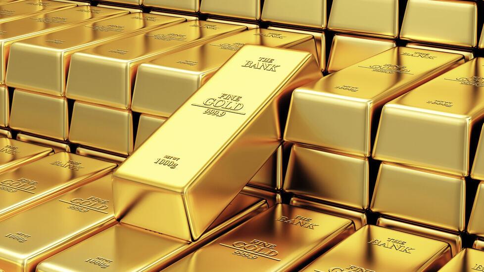 أسعار الذهب تهبط بفعل ارتفاع الدولار
