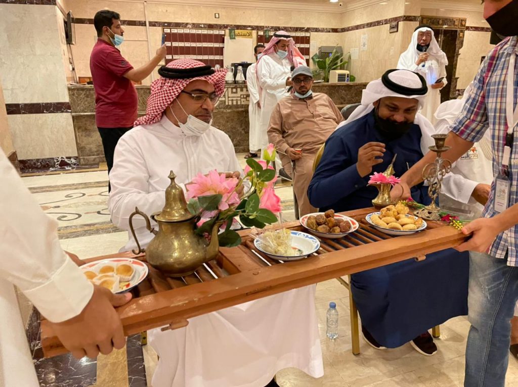 مركز حي النزهة يكرم شركاء النجاح لشهر رمضان المبارك ويستضيف فريق دراج الملتقى