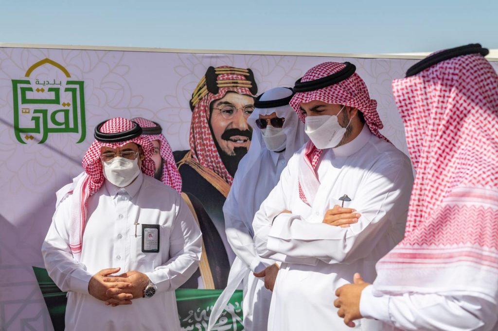 سمو أمير منطقة الجوف يقف على المشروعات البلدية بمحافظة القريات.. ويوجه بسفلتة الشوارع الداخلية
