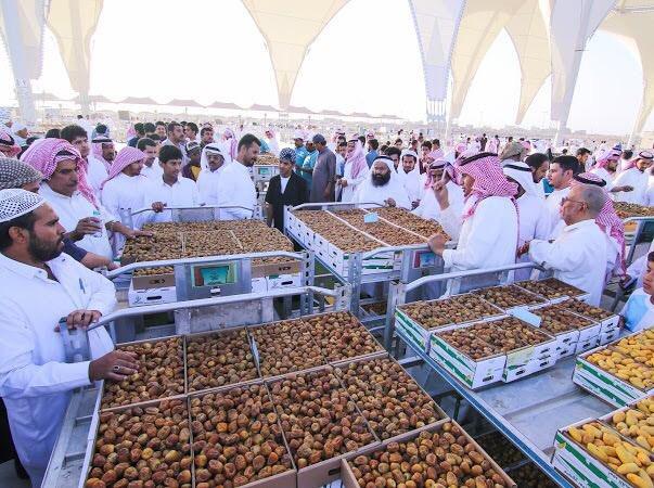 انطلاق المزاد الرسمي لموسم عنيزة للتمور .. السبت المقبل