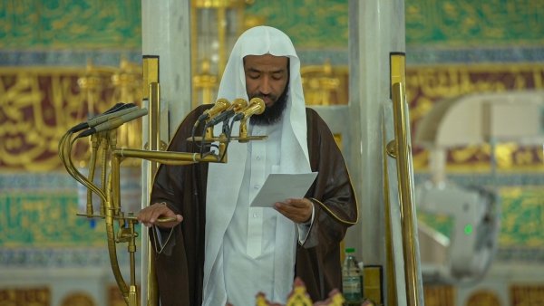 فضيلة الشيخ البعيجان : هنيئا لكم إذ منَّ الله عليكم فيسر لكم الحج واختاركم لأداء شعيرة من شعائر الإسلام في حين لم تتح هذه الفرصة لغيركم