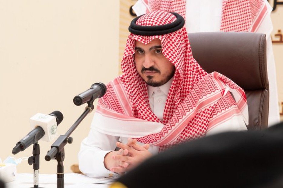 نائب أمير مكة يطلع على استعدادات الجهات لحج 1442هــ