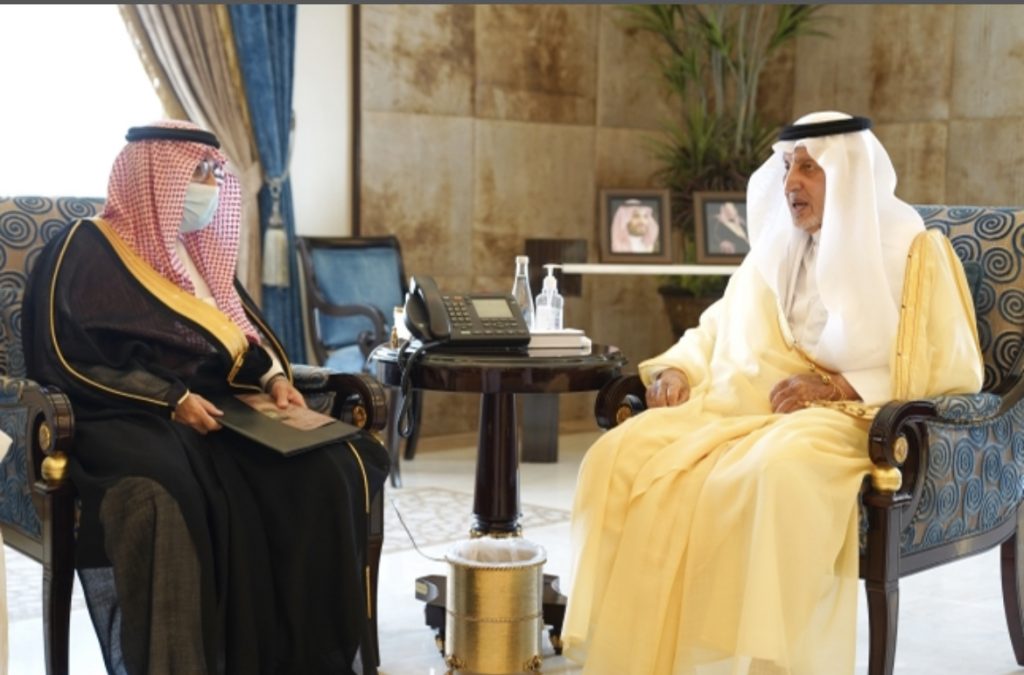 سمو أمير منطقة مكة المكرمة يستقبل رئيس مجلس إدارة الجمعية السعودية للعلوم  والعمران