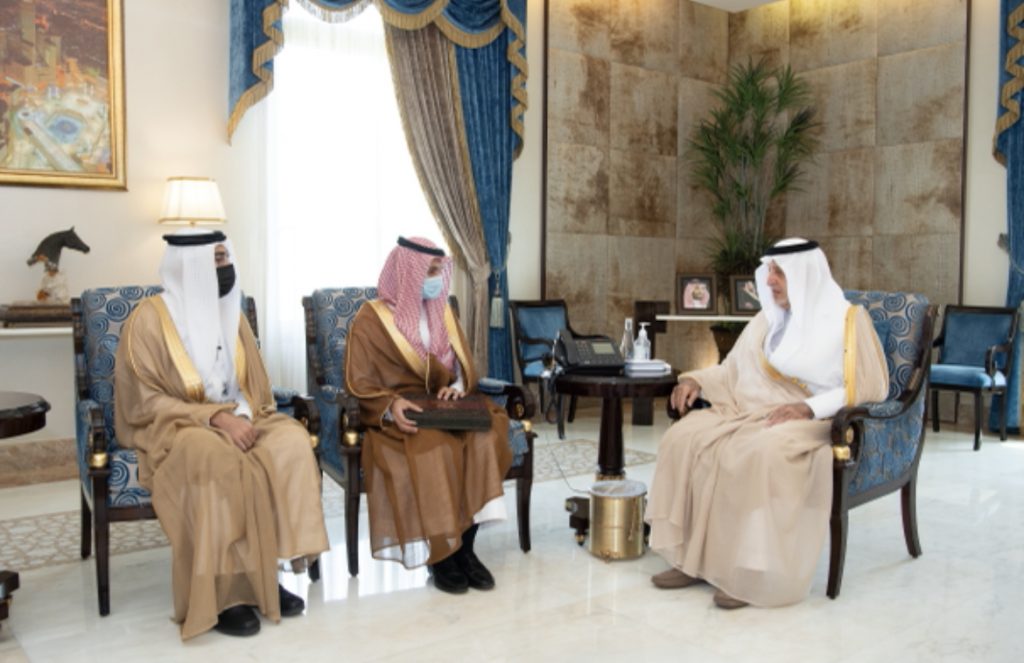سمو أمير منطقة مكة المكرمة يستقبل وكيل جامعة الطائف للبحث العلمي والدراسات العليا