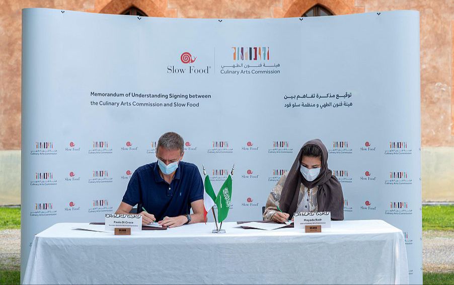 هيئة فنون الطهي توقع مذكرة تفاهم مع منظمة سلو فود الإيطالية لدعم قطاع الطهي في المملكة