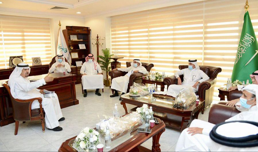 وزير النقل والخدمات اللوجستية يلتقي بالمواطنين في المنطقة الشرقية