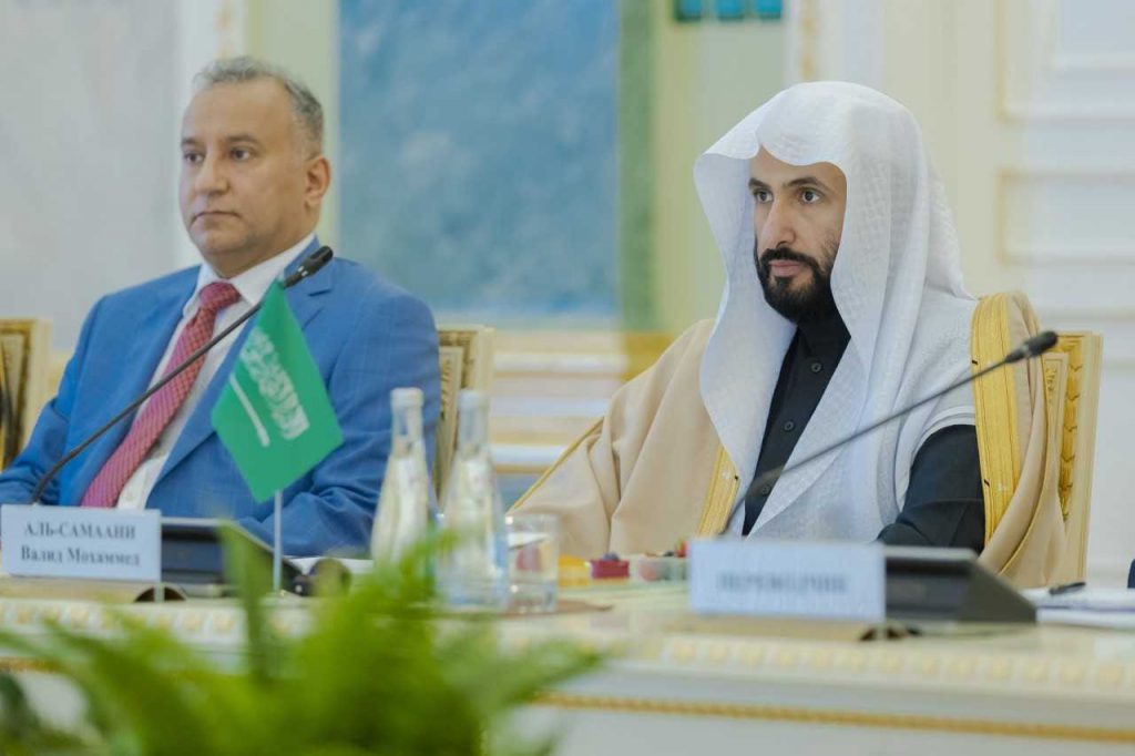 وزير العدل يلتقي المدعي العام لروسيا الاتحادية