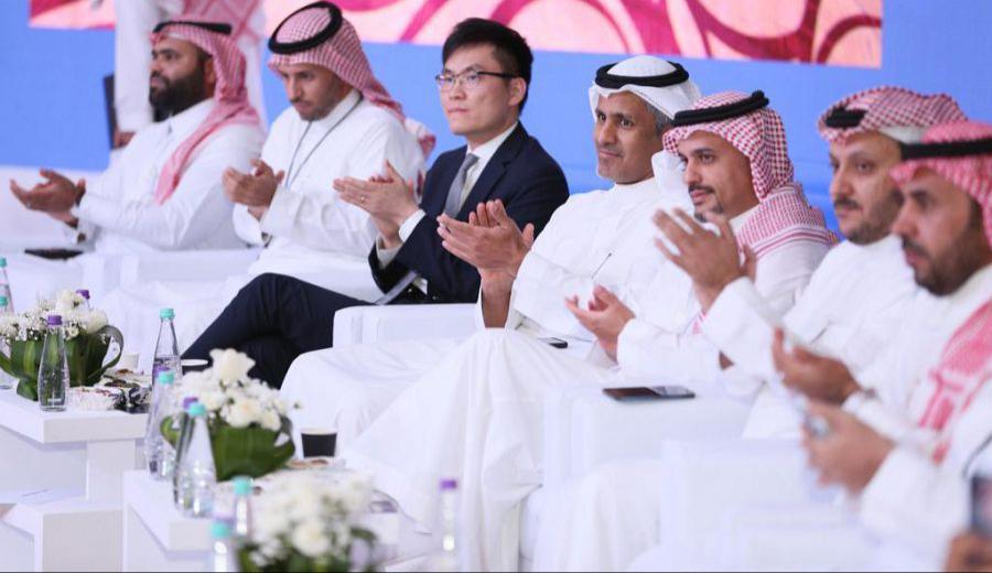 “وزارة الاتصالات” تكّرم 30 سفيراً و20 شريكاً في مبادرة «العطاء الرقمي»