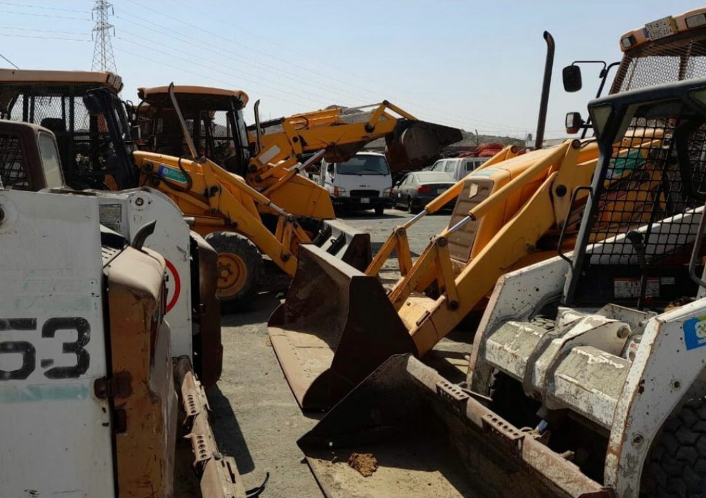 إغلاق مستودع كيابل كهرباء بعمرة مكة
