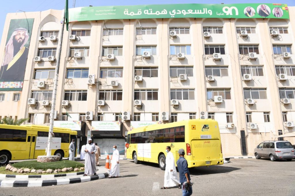 يجسد دعم الدولة لقطاع التعليم  تعليم مكة يخصص 361 حافلة للنقل المدرسي طيلة فترة الاختبارات