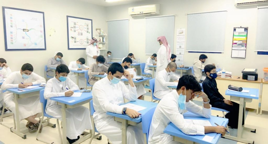 180 ألف طالب وطالبة في 655 مدرسة متوسطة وثانوية يؤدون اختبارات الفصل الدراسي بتعليم مكة