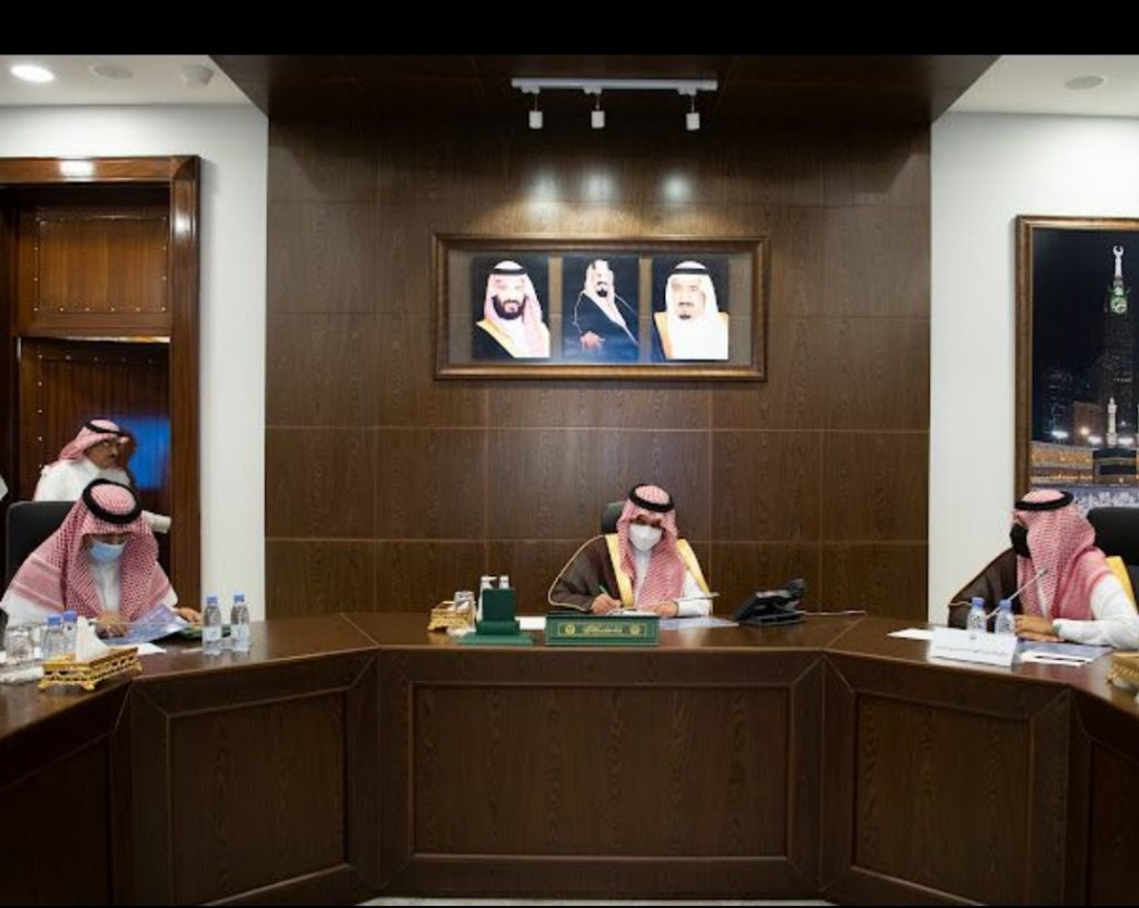 سمو أمير منطقة مكة المكرمة بالنيابة يطّلع على على برامج الاسكان التنموي بالمنطقة 