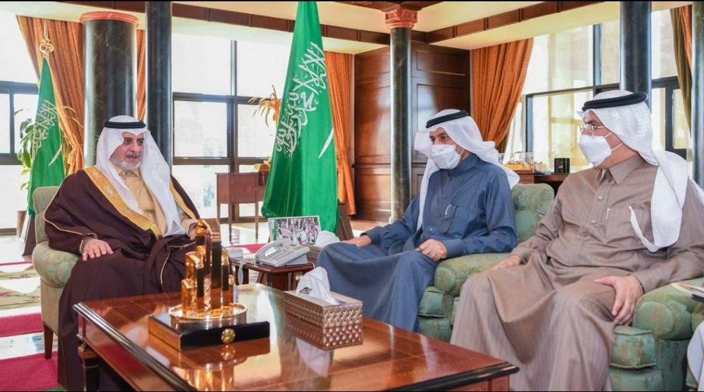 بارك سموه حصول إمارة المنطقة على المركز الثاني على مستوى امارات المناطق في التحول الرقمي .. امير تبوك يدشن منصة وسيط للربط الإلكتروني بين الجهات الحكومية وامارة المنطقة