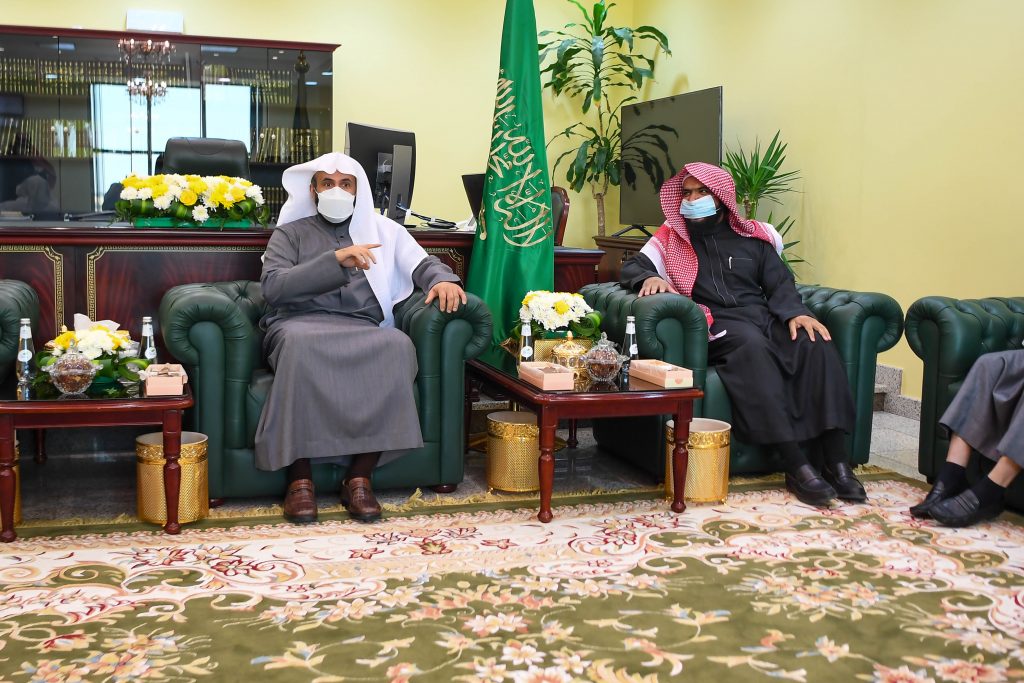 وزير العدل يطلع على سير عمل المرافق العدلية بالحدود الشمالية