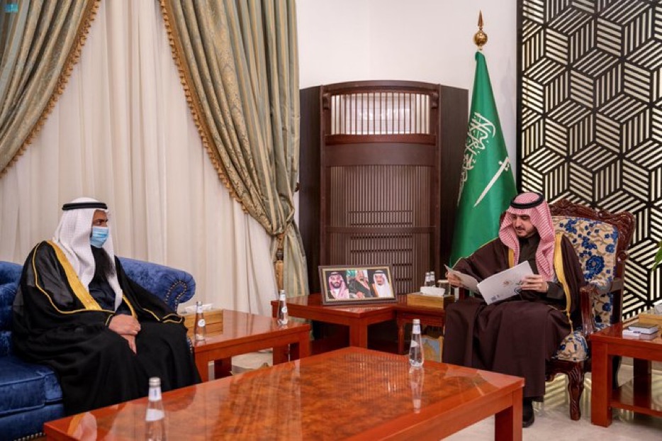 سمو أمير الجوف يطلع على منجزات مؤسسة سليمان الراجحي الخيرية