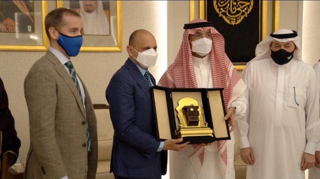 القنصل الأمريكي من “غرفة مكة”: نسعى لتوسيع التعاون الاقتصادي والتجاري
