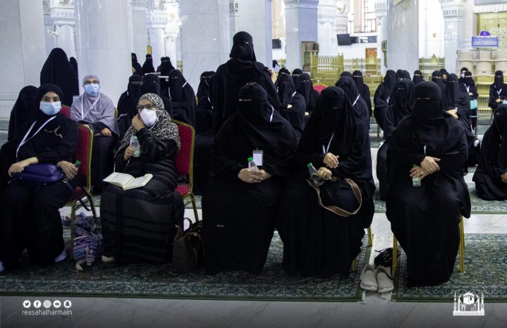 وكالة الشؤون الإدارية والتطويرية النسائية تكرم المشاركات في حلقات النقاش لتحديث الخطة الاستراتيجية للوكالات النسائية 