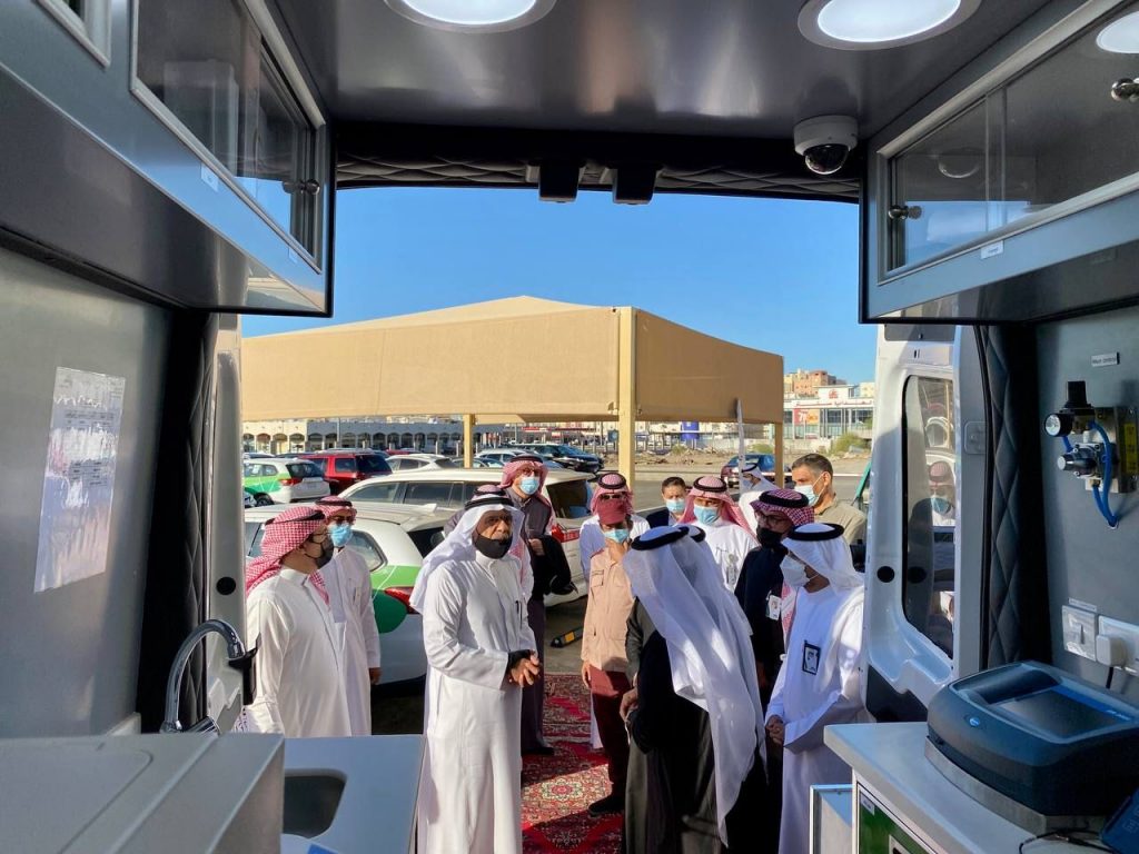 القويحص يدشن مختبر السلامة الغذائية المتنقل