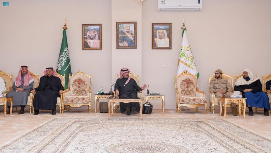 سمو الأمير تركي بن طلال يلتقي رجال الأعمال في بلقرن