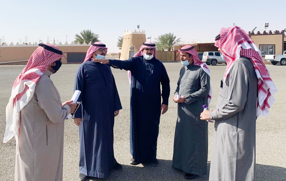 الشمري يقوم بجوله تعريفيه على اقسام البلدية