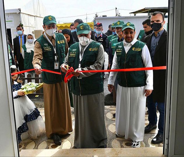 الدكتور الربيعة يتفقد مستجدات المشروعات الإنسانية لمركز الملك سلمان للإغاثة في مخيم الزعتري بالأردن
