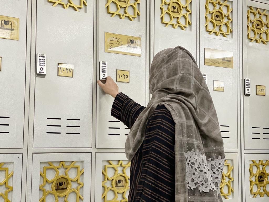 مساعد الرئيس العام للشؤون التطويرية النسائية بالمسجد الحرام تشرف على استقبال المعتكفات بالمسجد الحرام