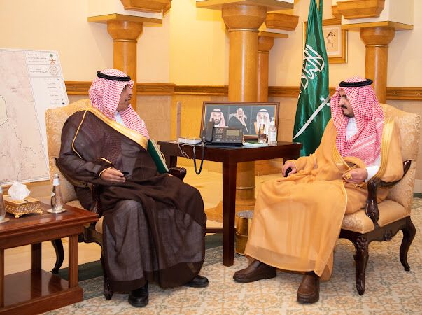نائب أمير منطقة مكة المكرمة يستقبل مدير مكافحة المخدرات بالمنطقة