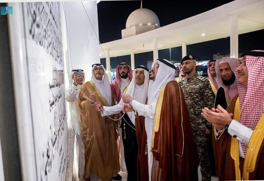 سمو أمير القصيم يفتتح جامع المصيريعي ومسجد العليان بعنيزة