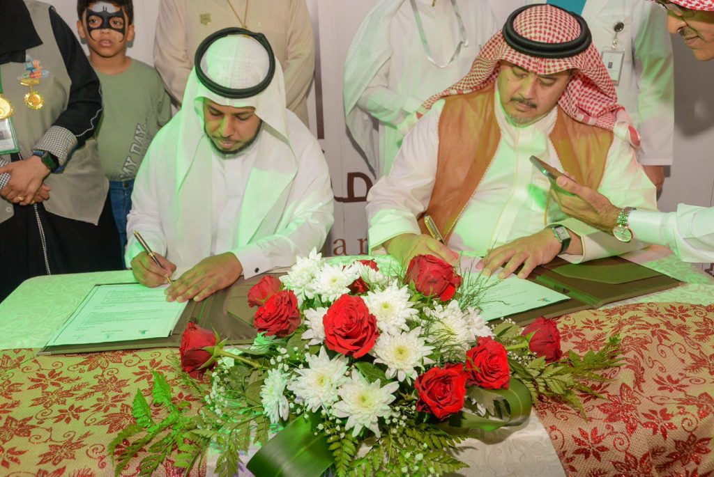 أنا صحي التطوعي … ينفذ مبادرة التبرع بالدم بالحجاز مول 