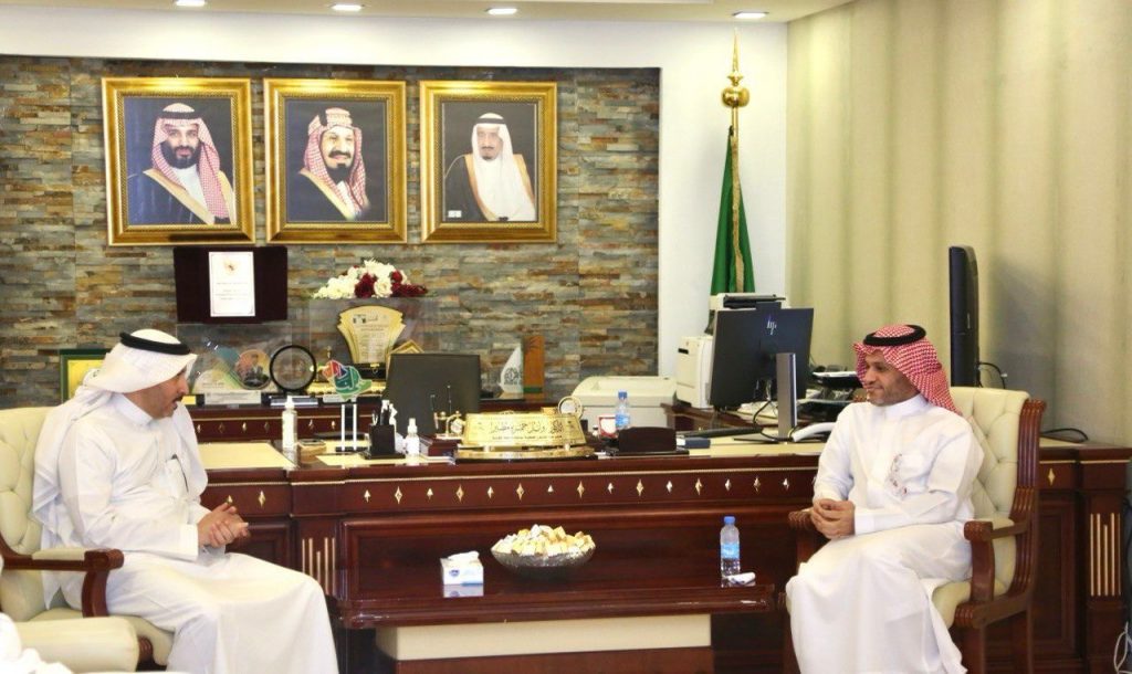 استعداداً لموسم حج هذا العام،،،الهلال الأحمر السعودي والصحة في مكة يبحثان سبل التعاون بينهما
