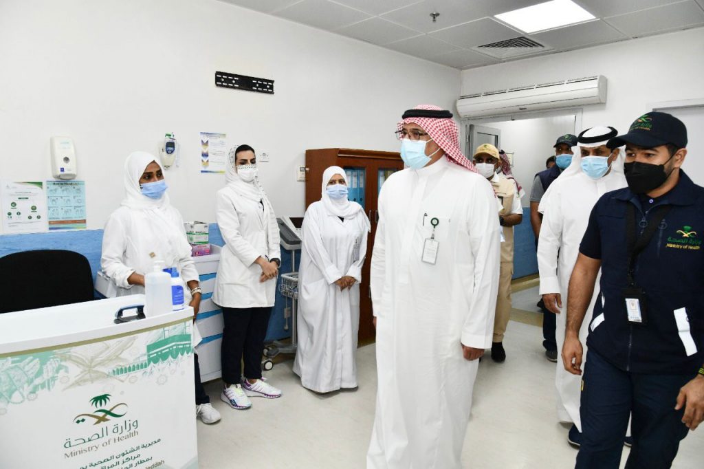 ” جوخدار “يتفقد المرافق الصحية بجدة