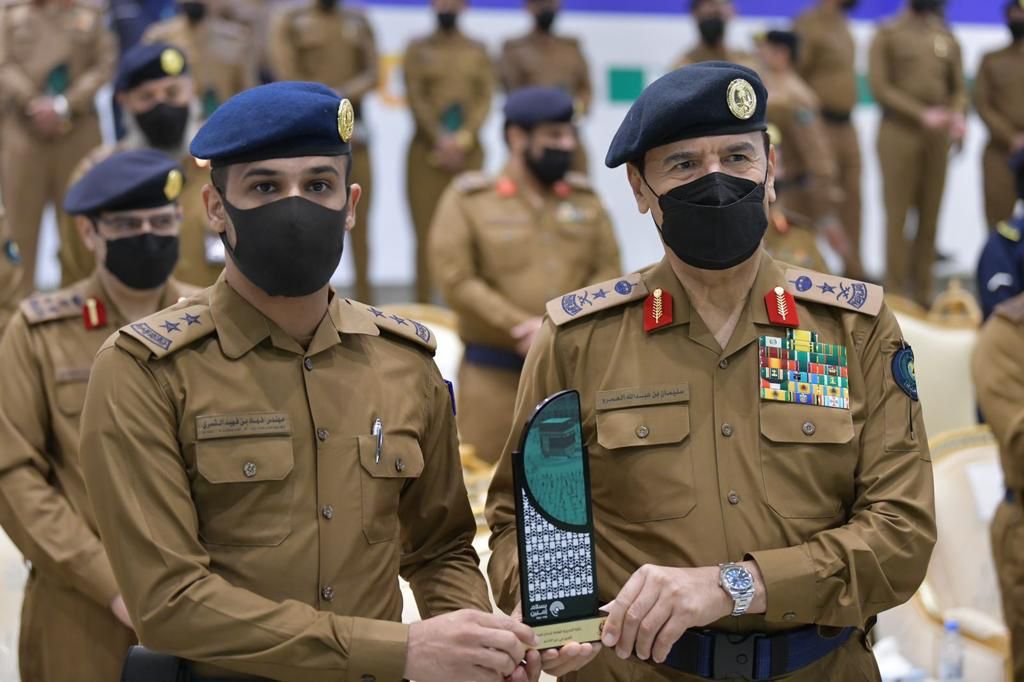 الفريق العمرو يرعى حفل جائزة المديرية العامة للدفاع المدني للتميز 1443 هـ